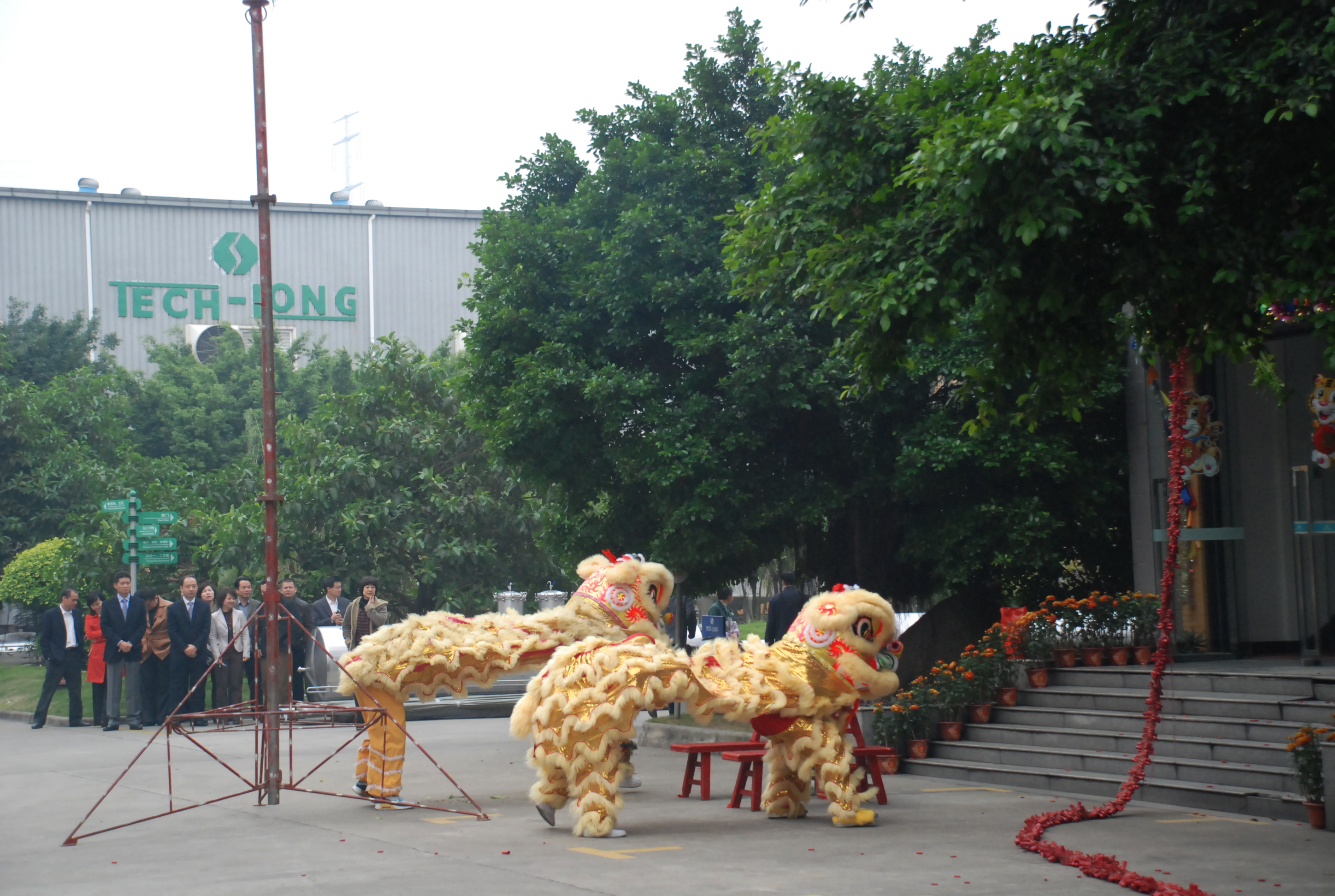 豬籠入水?財(cái)源廣進(jìn)