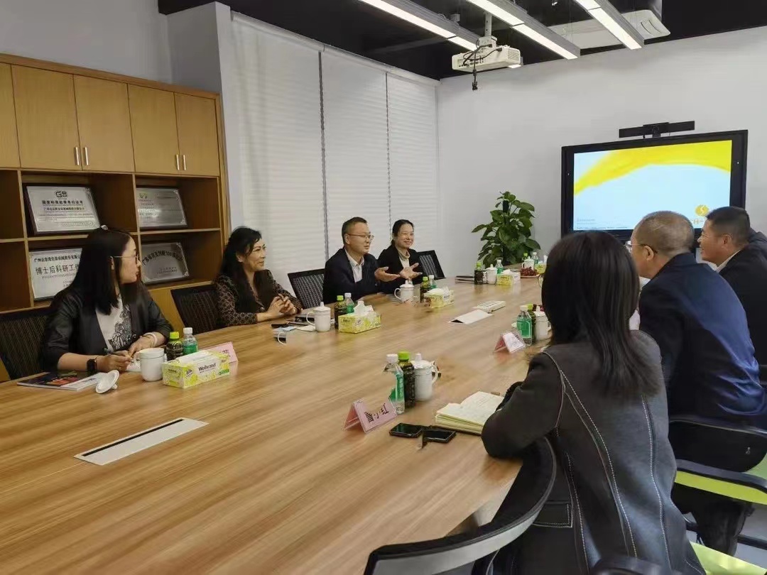 黃埔區(qū)委常委、統(tǒng)戰(zhàn)部部長(zhǎng)肖春輝到達(dá)意隆走訪(fǎng)調(diào)研